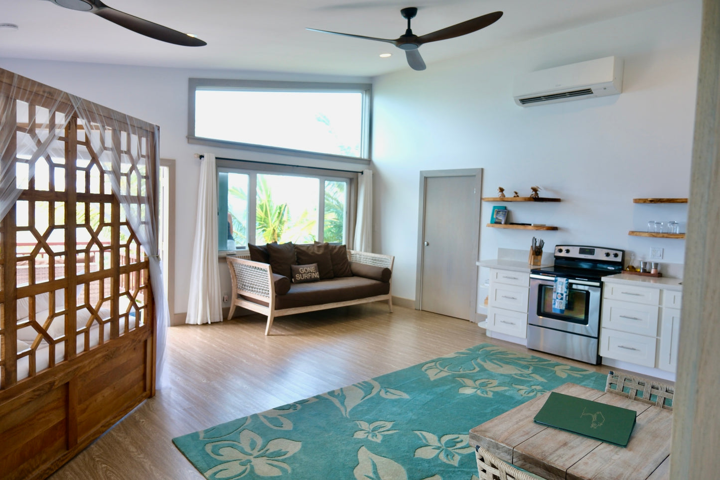 Romantic Beachfront Studio